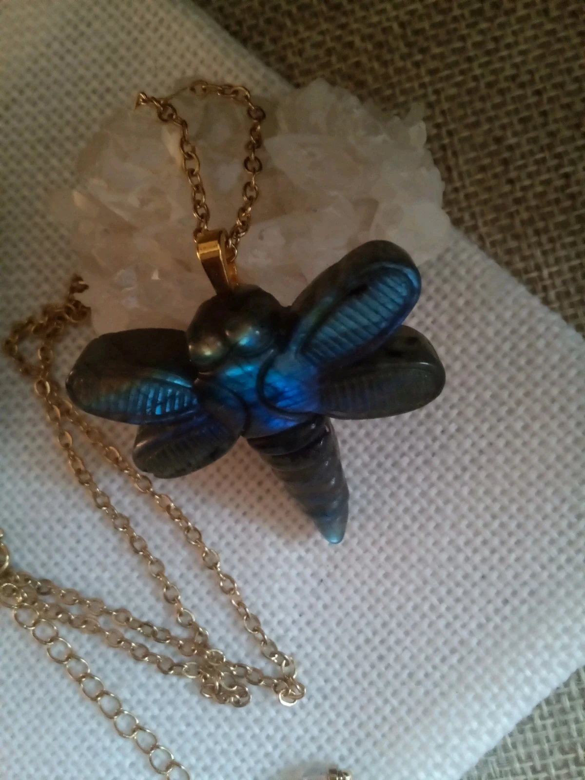 Collier protection libellule en pierre de labradorite – photo 4